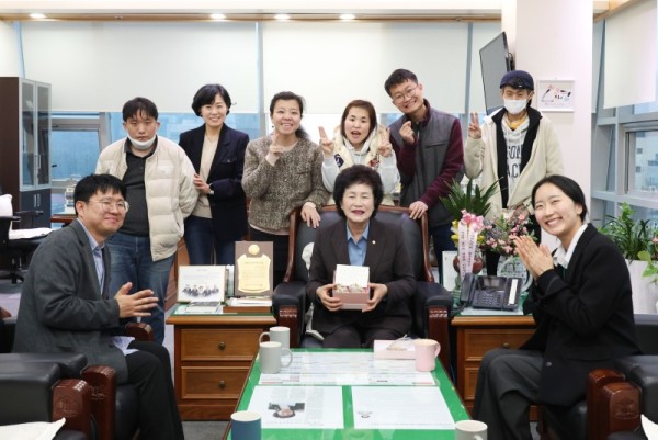 20260409 대전동구의회 쿠키 전달-9.jpg